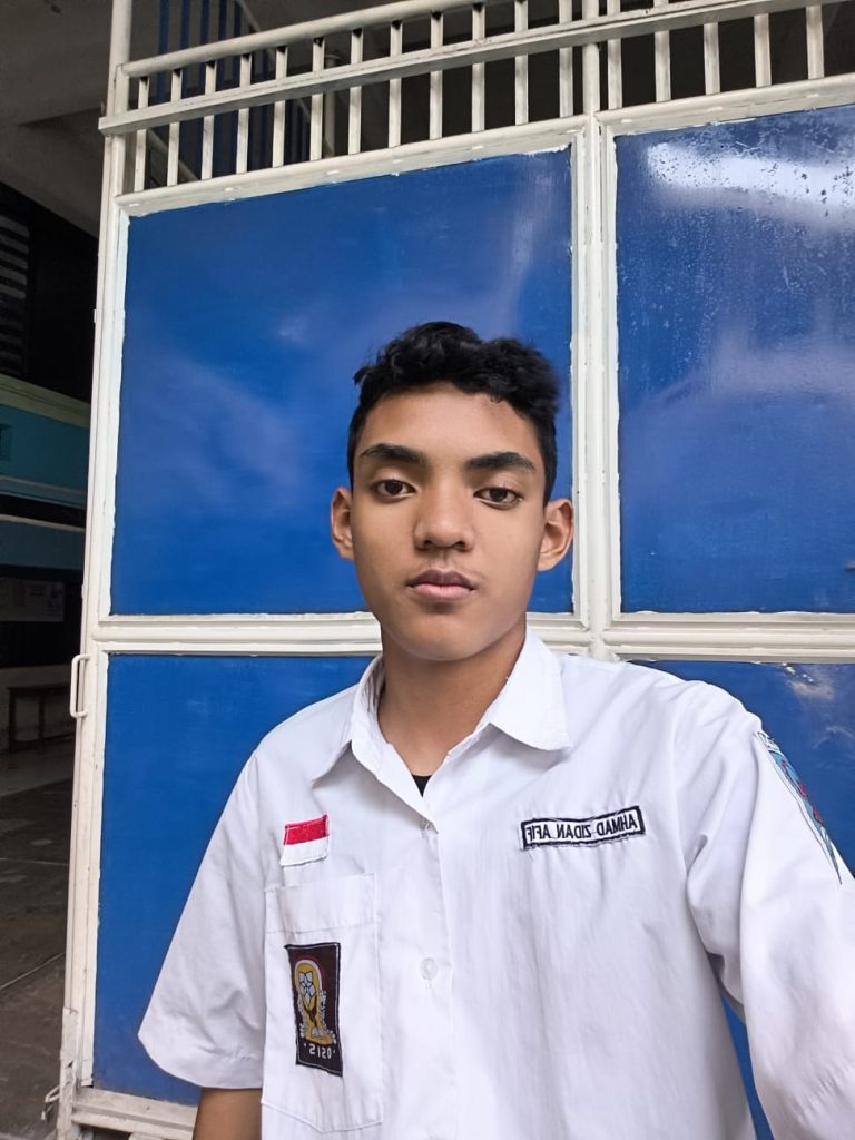 Penulis 8
Ahmad Zidan Afif / TKJ / 2025